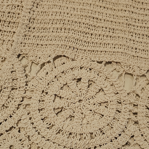 Solitaire Cream Crochet Lace Women's Blouse - Picture 2 of 12